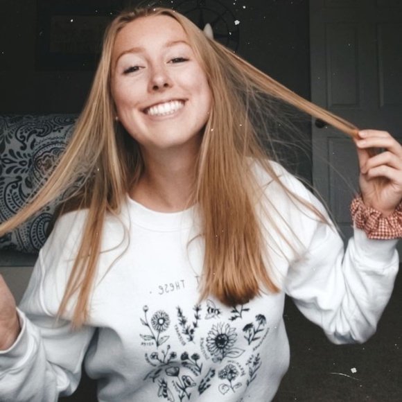 Meet your Posher, Lauren - Picture 1 of 1